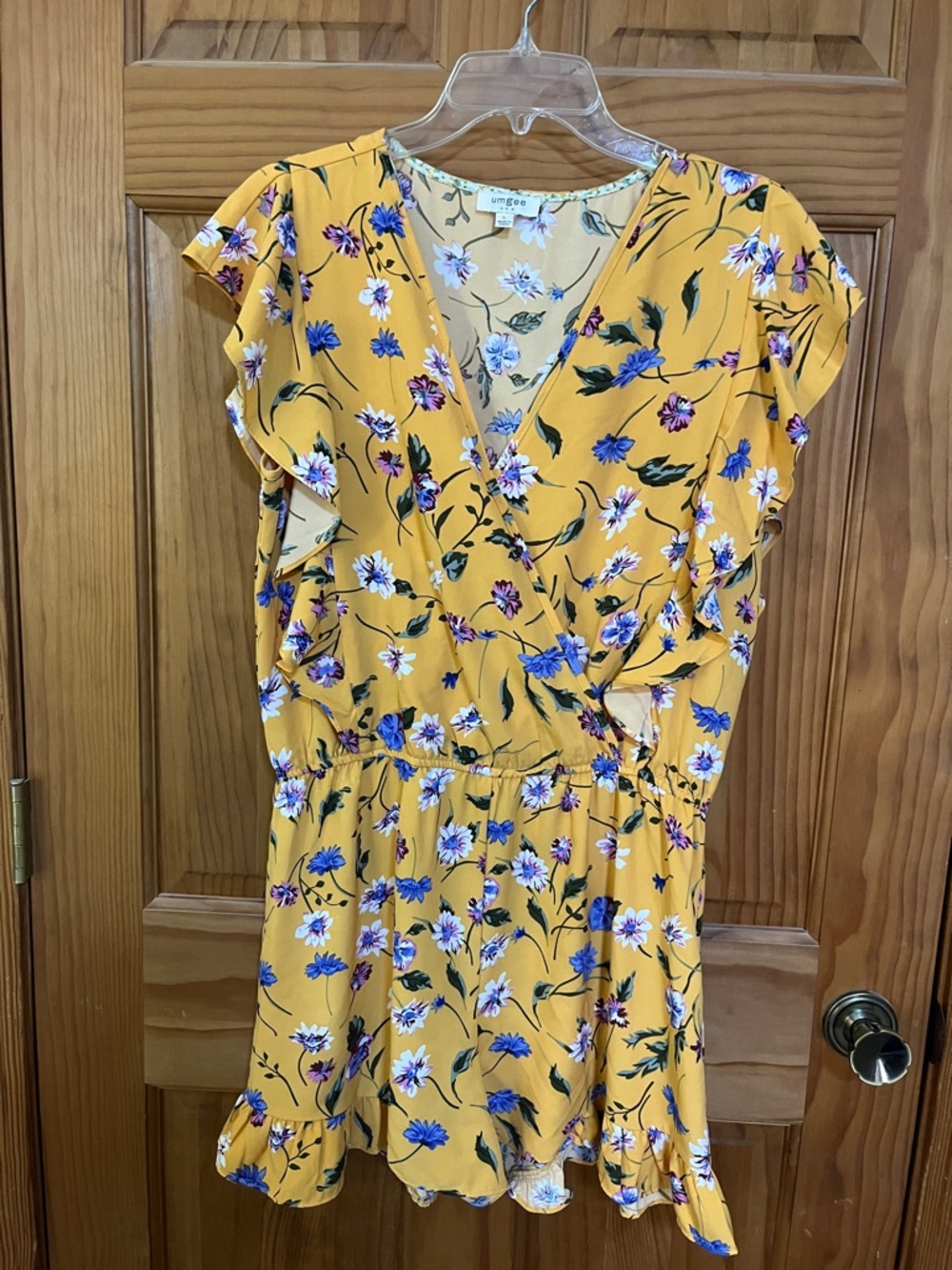 Umgee Yellow Floral Ruffle Jumper
Reposh from Kari’s Closet